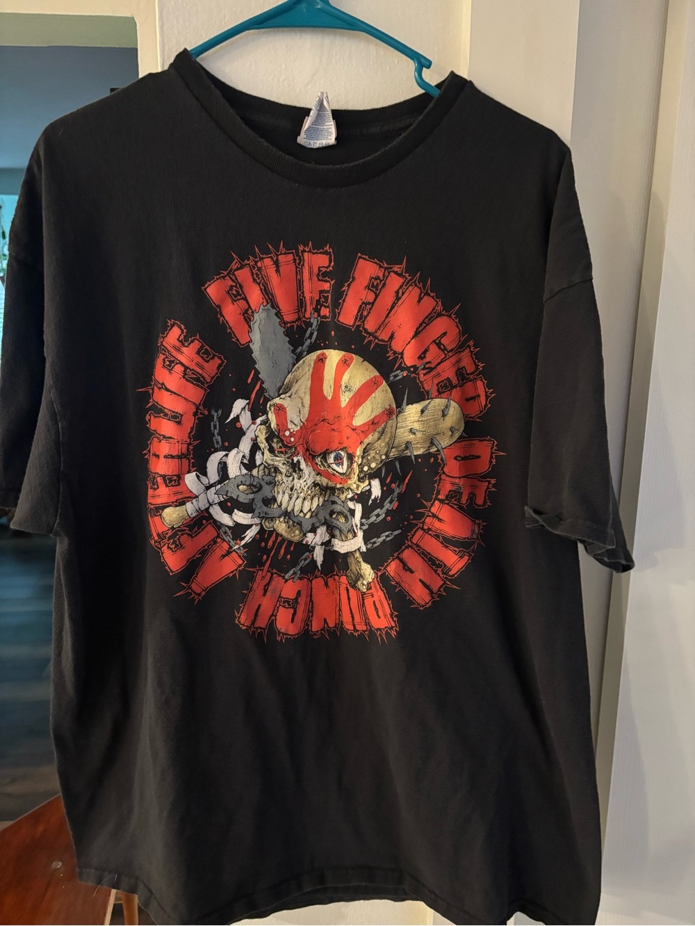 Black Graphic Skull men’s T‑Shirt with Red Accents